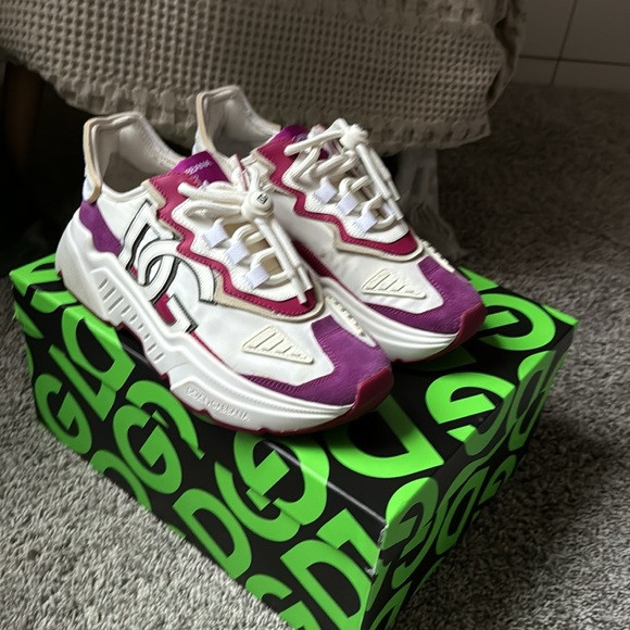 Dolce gabbana size 9-39 - Picture 3 of 6